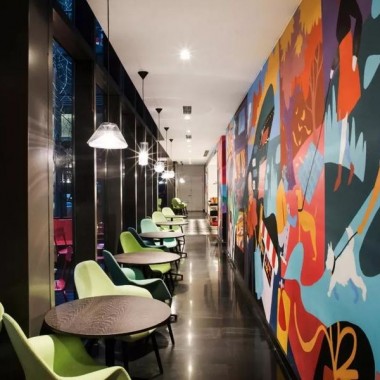 全球最潮设计酒店Citizen M 来了，满满的艺术感  肇勋设计-#室内设计#新中式#软装设计#空间设计#3147.jpg