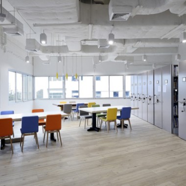 华可可设计丨协调办公而做的办公室装修设计-#现代#办公室#办公空间#17375.jpg