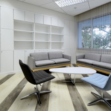 华可可设计丨协调办公而做的办公室装修设计-#现代#办公室#办公空间#17380.jpg