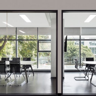 极简黑白灰—GDE·弘雅 塑造时尚办公空间-#商业空间#现代#办公空间#2437.jpg