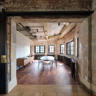 几百年老建筑改造成的现代工作空间  Squire & Partners -#现代#办公空间#176.jpg