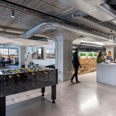 旧金山星际游戏办公室，顺应独特建筑设计的几何折面空间  Costa Brown-#室内设计#工业风#26111.jpg