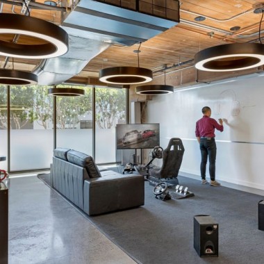 旧金山星际游戏办公室，顺应独特建筑设计的几何折面空间  Costa Brown-#室内设计#工业风#26116.jpg