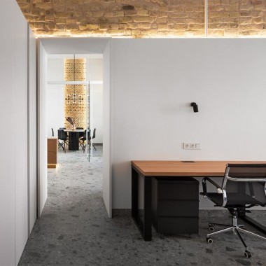立陶宛维尔纽斯世界遗产改造白色办公室-#室内设计#现代#253.jpg
