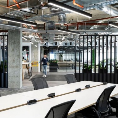 伦敦金融科技公司Revolut办公空间，工业风里的细腻触感  ThirdWay Interiors-#室内设计#工业风#软装设计#25798.jpg