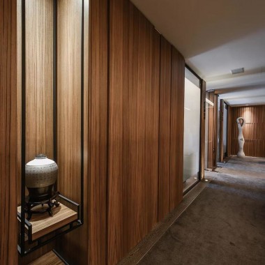 暖木石纹的细腻底蕴，打造都会大器五星级办公室  彩韵设计-#室内设计#现代#24913.jpg