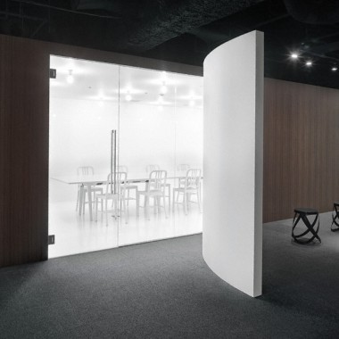Spicebox 办公室  像翻书一样的设计-#现代#办公空间#23807.jpg