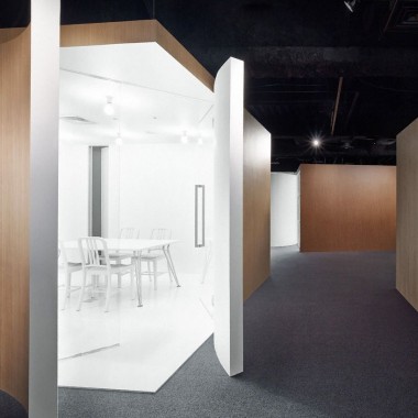 Spicebox 办公室  像翻书一样的设计-#现代#办公空间#23810.jpg