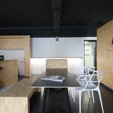 方形木盒办公空间新体验  黑白木设计-#现代#办公空间#23482.jpg