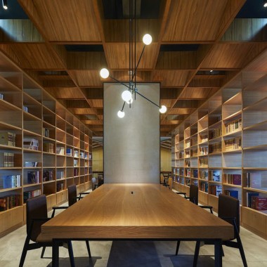 【办公空间】回归本质的图书馆式办公-#工业风##3275.jpg