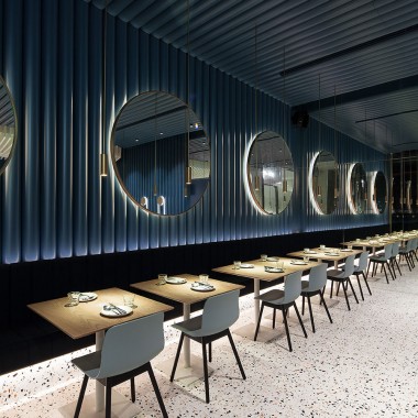 像海滩一样的餐馆正在中国掀起波澜 -#餐厅#蓝色#波浪造型天花#3488.jpg