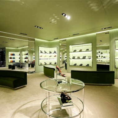 Prada(普拉达)服装专卖店概念店装修设计效果图383.jpg