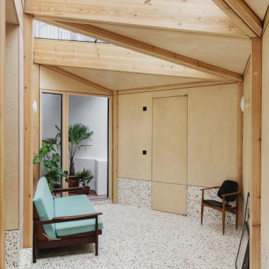 IF_DO创造了东伦敦公寓的几何延伸-#三角形天窗#水磨石地板#409.jpg