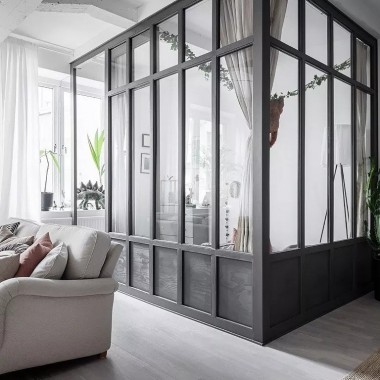 带玻璃隔断的高对比度公寓 -#国外公寓#北欧#黑白色调#986.jpg
