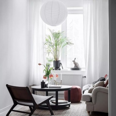 带玻璃隔断的高对比度公寓 -#国外公寓#北欧#黑白色调#996.jpg