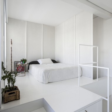 圣保罗60㎡公寓，利用错层创建最多的存储空间-#公寓#简洁#纯白#2661.jpg