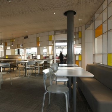 法国某麦当劳餐厅11778.jpg