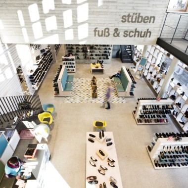 德国Shoe Shelf Store旗舰店设计专卖店,产品展示,商业空间260.jpg