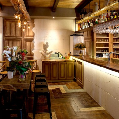 希腊Rhodos怀旧气息温馨氛围的餐厅设计2152.jpg