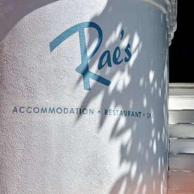Rae’s on Watergos酒店2844.jpg
