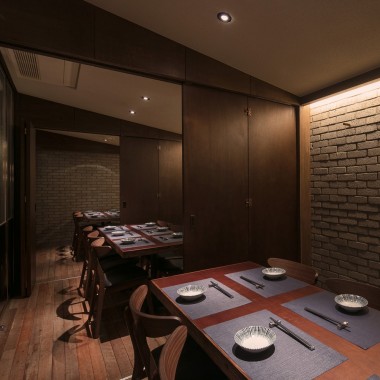 传统木结构餐厅 - GwangHwaMunHaeMul 9661.jpg