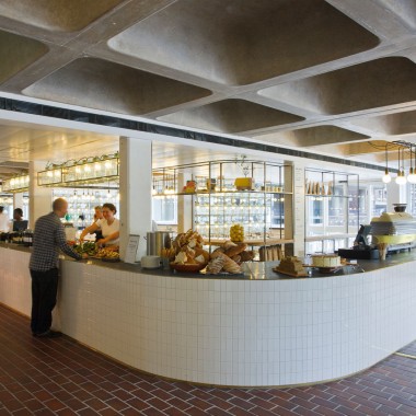 伦敦Clerkenwell区的巴比肯餐厅4850平方尺，Barbican Foodhall16069.jpg
