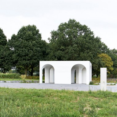 Gijs Van Vaerenbergh设计：拱形空间提供各个方向的环境面7743.jpg
