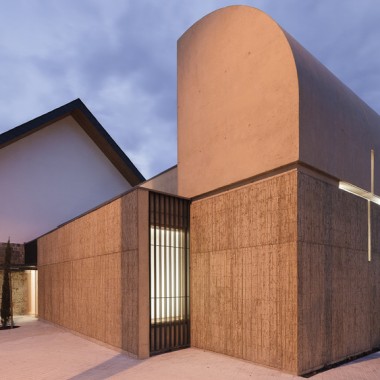 混凝土竟然如此精致——Roser 教堂   Erithacus arquitectos + Guillermo Maluenda12264.jpg