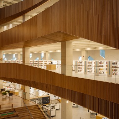 卡尔加里中央图书馆，加拿大  Snøhetta1530.jpg
