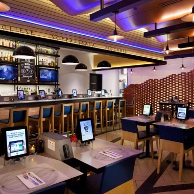 圣保罗国际机场各项零售餐饮项目，Msp airport experience5249.jpg