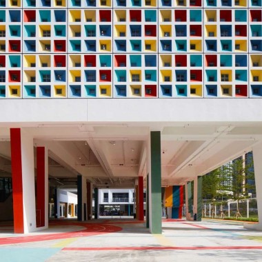香港法语国际学校，亨宁·拉森为儿童营造与世隔绝的彩色世界 2854.jpg