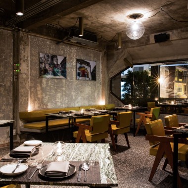 “过时的”混凝土泰国餐厅  Lump1637.jpg