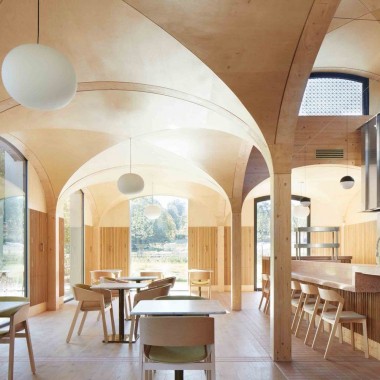 首发 - Morris+Company：充满阳光的拱形轻木餐厅1294.jpg