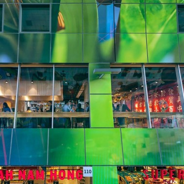 [购物中心] A Colorful 36,000 Sq Ft Mural Covers The Ceiling Of This New Market Hall21788.jpg