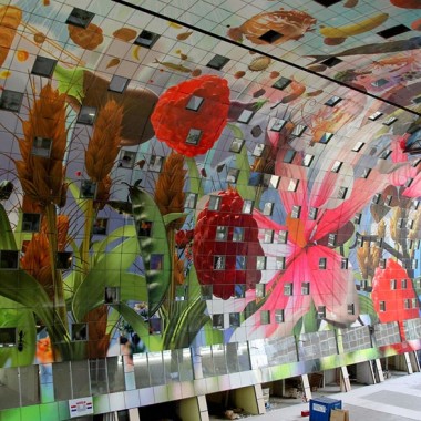 [购物中心] A Colorful 36,000 Sq Ft Mural Covers The Ceiling Of This New Market Hall21798.jpg