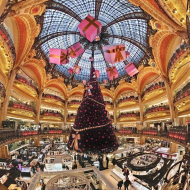 [购物中心] 欧洲圣诞市场的一片喜庆19549.jpg