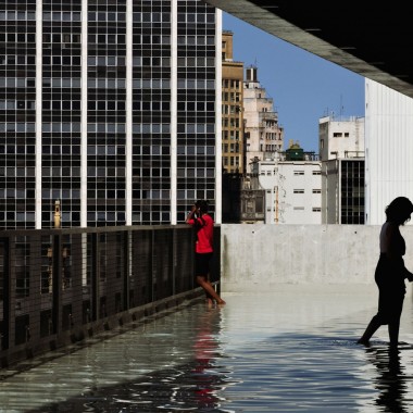 SESC综合体，悬浮花园激活城市空间  Paulo Mendes da Rocha + MMBB Arquitetos30.jpg