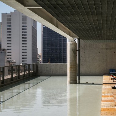 SESC综合体，悬浮花园激活城市空间  Paulo Mendes da Rocha + MMBB Arquitetos41.jpg