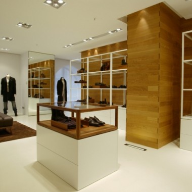 Heikaus设计的慕尼黑Bally服饰专卖店空间11323.jpg