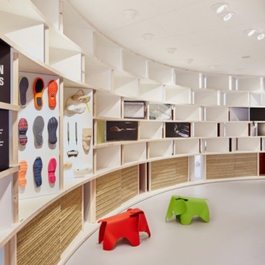kere Architecture设计的德国Camper弹出式时尚鞋店9887.jpg