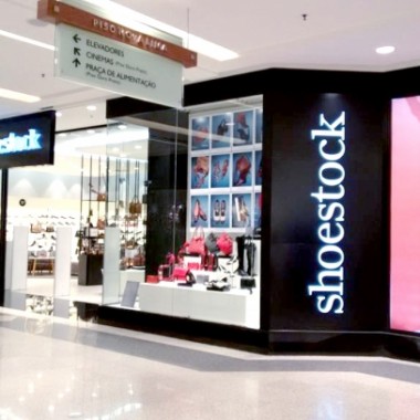 Shoestock鞋专卖店空间创意设计9145.jpg