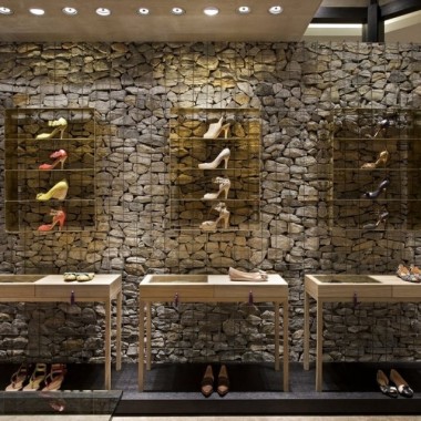 巴西uiza Barcelos鞋店激发女性原始购买欲8773.jpg