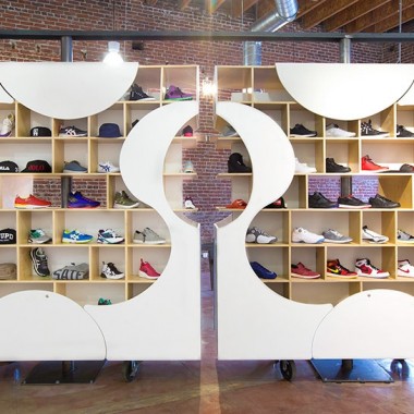 布鲁克林的UP建筑事务所在洛杉矶制作的可调节运动鞋 橱柜13386.jpg