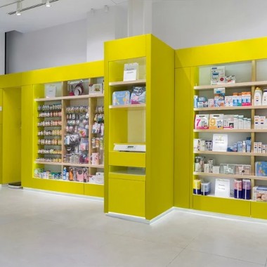 西班牙特内里费岛的Farmacia SantaCruz小药店28291.jpg