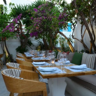 希腊米科诺斯岛的M餐厅18880.jpg