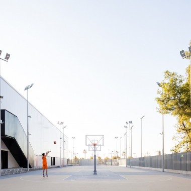 西班牙：篮球联赛场地10972.jpg