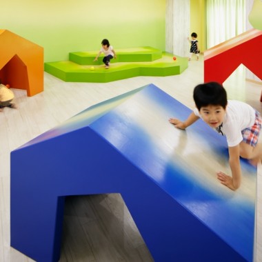 [托儿所] moriyuki ochiai architects designs creative lhm kindergarten3153.jpg