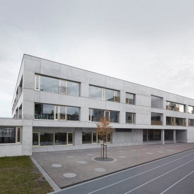 Schendlingen 学校6251.jpg