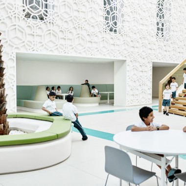 阿联酋充满活力的教育空间，Sheikh Zayed 学校  Rosan Bosch Studio 10316.jpg