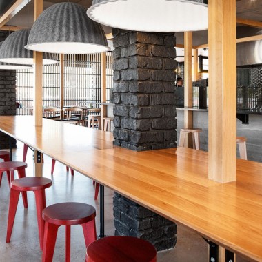 Xtra Shiny设计的澳大利亚Sushi Planet寿司餐厅空间13467.jpg